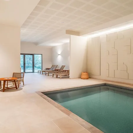 Le Set & Hotel 4*